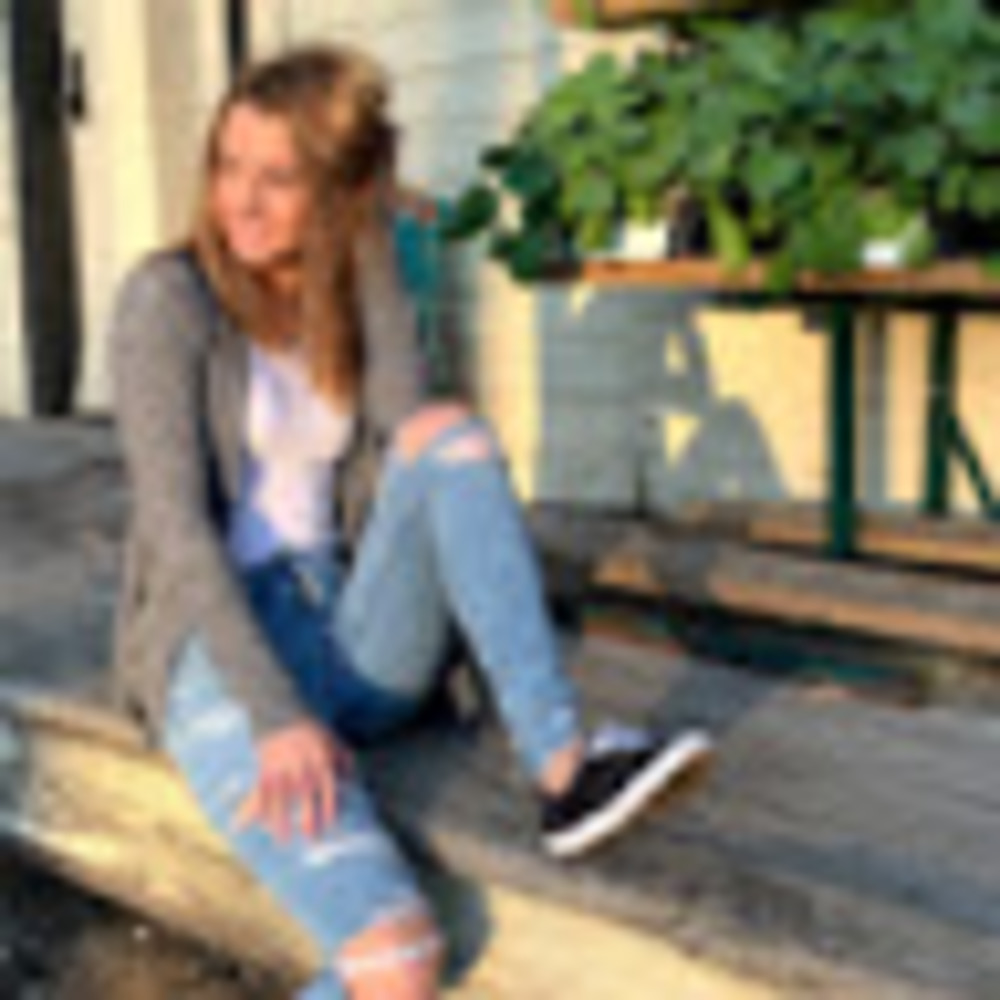 Meet your Posher, Hannah